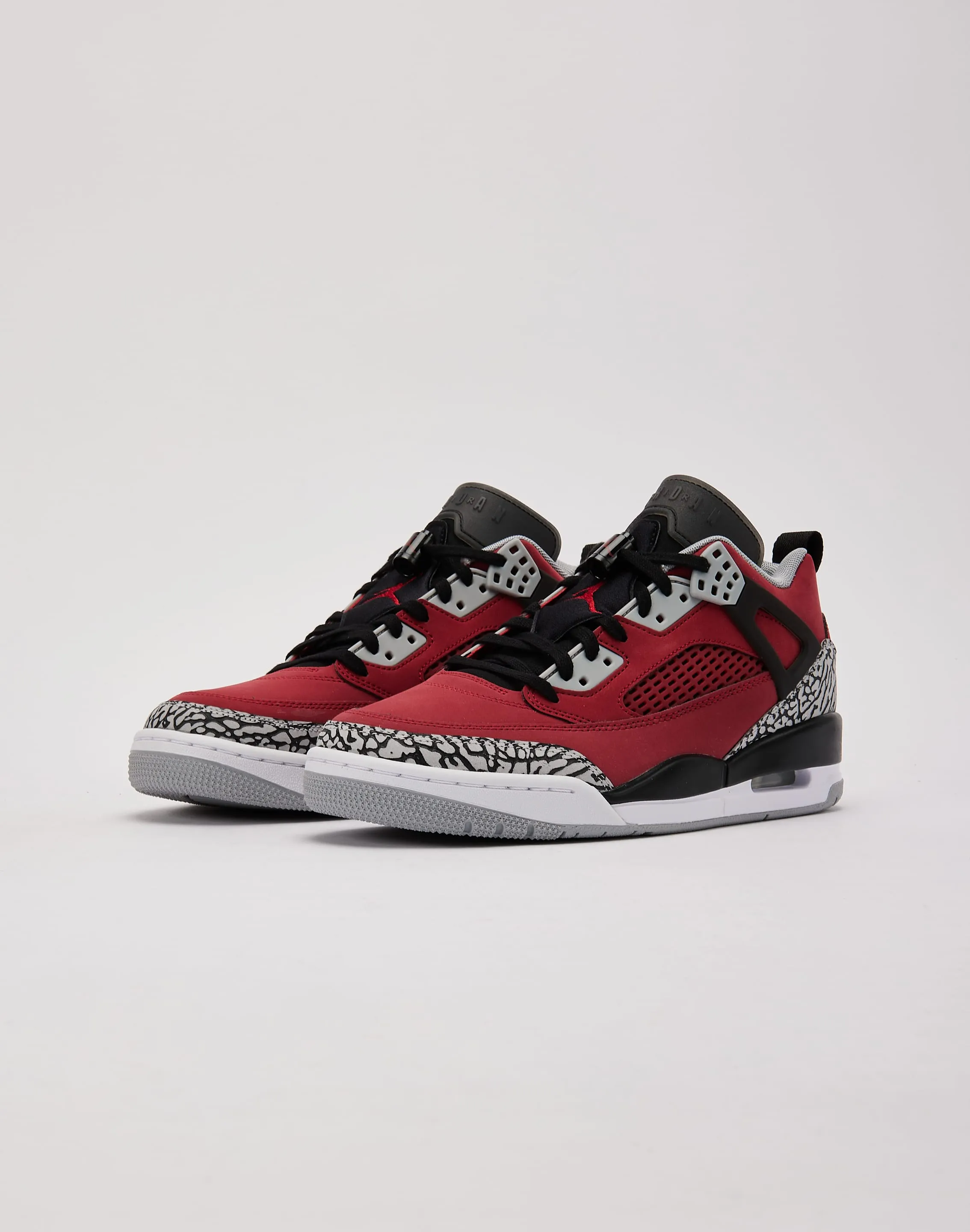 Jordan Spizike Low