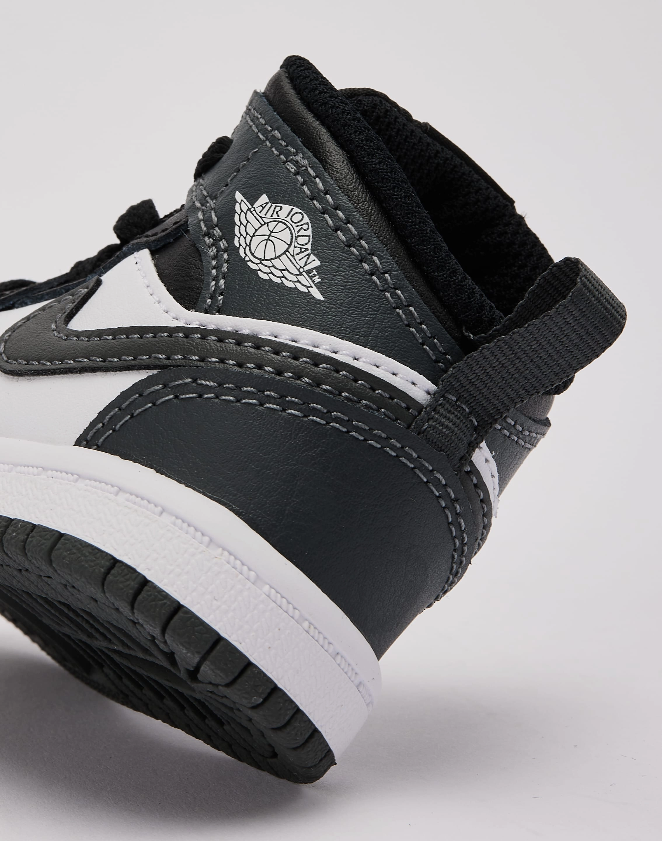 Jordan Air Jordan 1 Mid Toddler