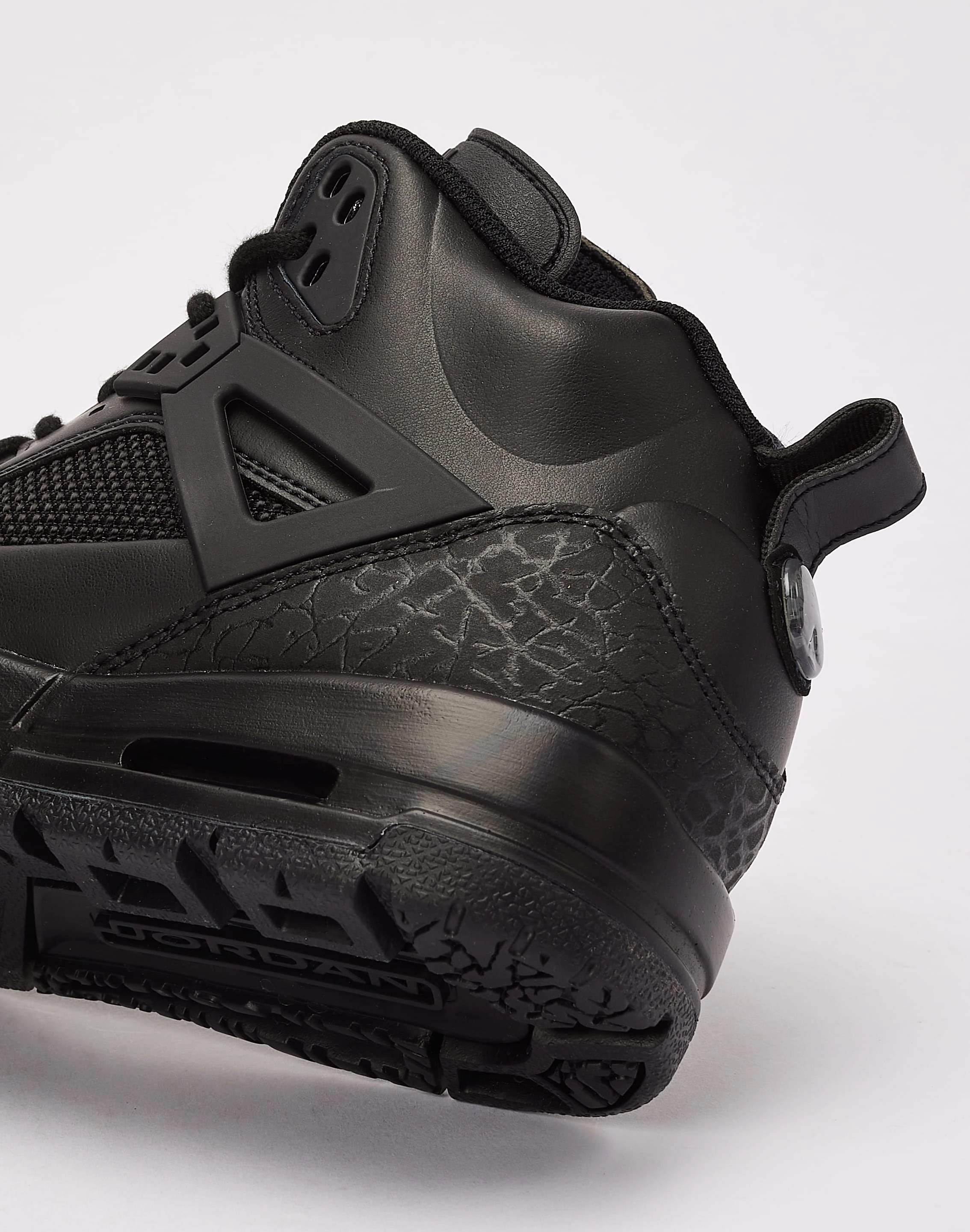 Jordan Spizike Winterized Grade-School