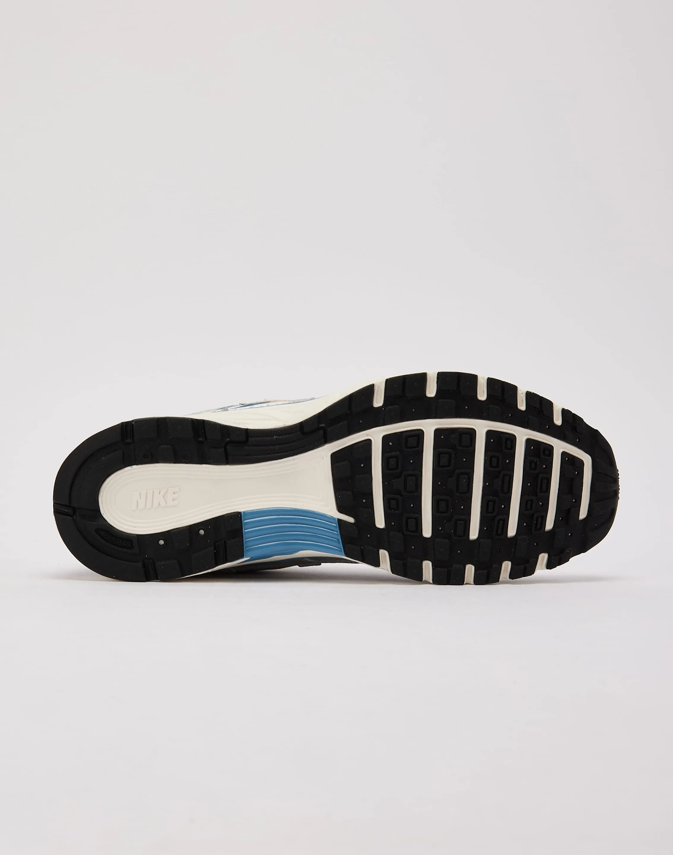 Nike P-6000