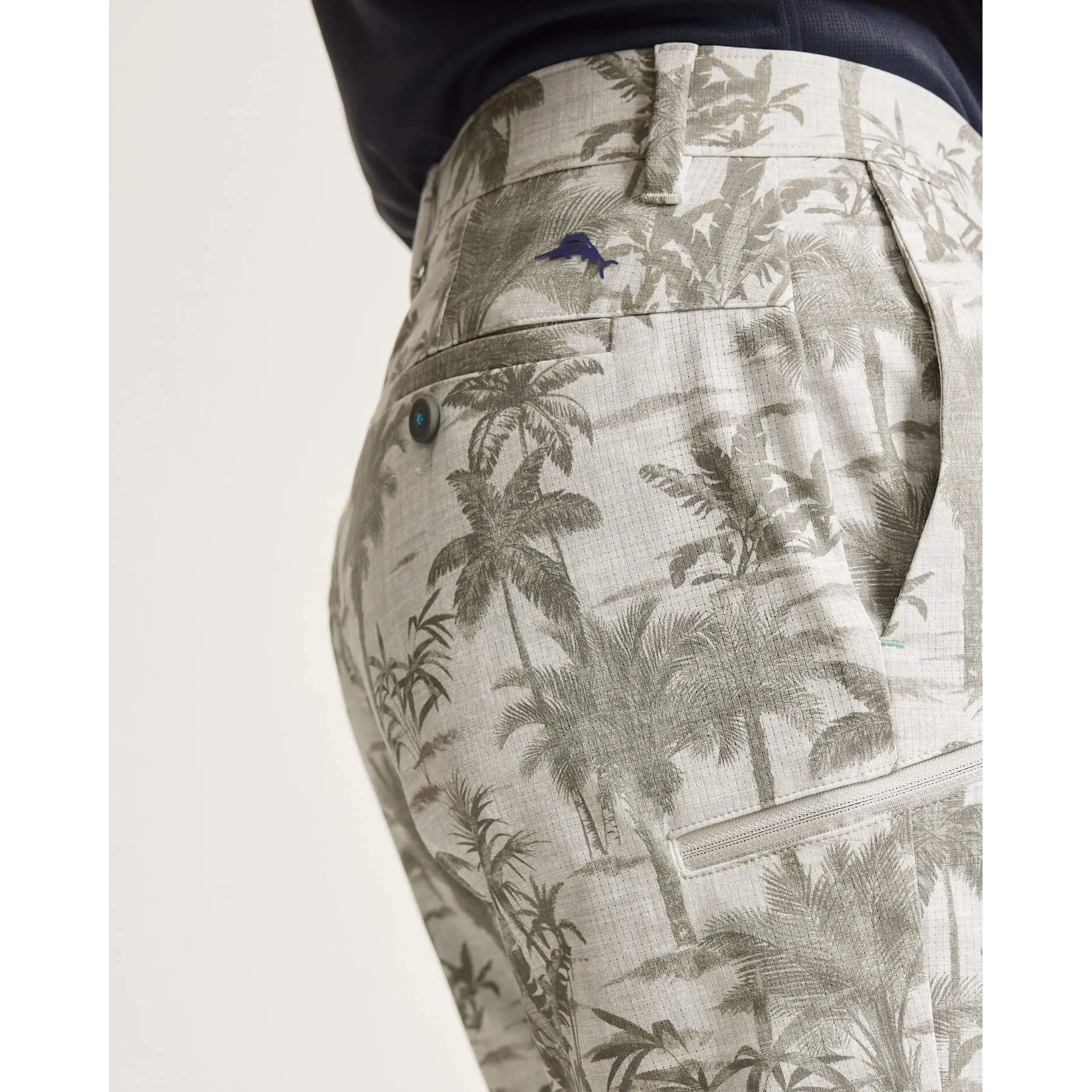 Tommy Bahama Men's IslandZone 9-Inch Bahama Coast Oasis Palms Shorts - Bala Shark Tommy Bahama Clothing